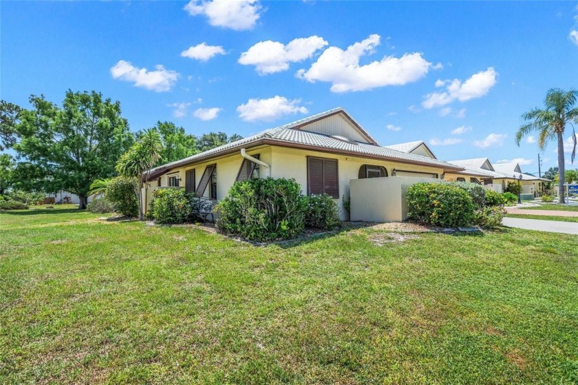 HOURGLASS LAKES, TWO BEDROOMS, TWO BATH, 1770 SQ FT, VILLA WITH - Beach Home for sale in Venice, Florida on Beachhouse.com