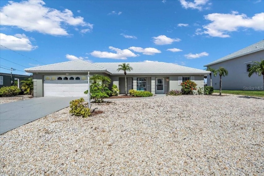 Waterfront Paradise in San Remo Shores - No Bridges to the Gulf!
 - Beach Home for sale in Bradenton, Florida on Beachhouse.com