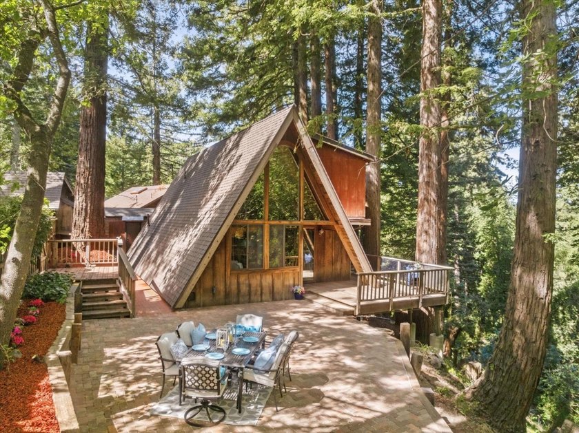 Tucked among towering redwoods and overlooking the shimmering - Beach Home for sale in Los Gatos, California on Beachhouse.com