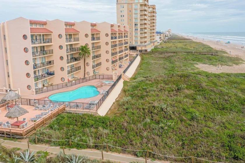 Beautiful 2 bedroom, 2 bath furnished condo with awesome ocean - Beach Condo for sale in South Padre Island, Texas on Beachhouse.com