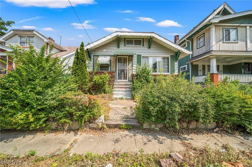 Come see this charming ranch on Ablewhite! The seamless - Beach Home for sale in Cleveland, Ohio on Beachhouse.com