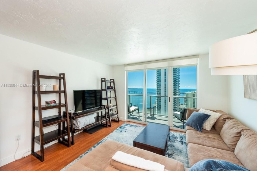 Excellent investment opportunity at The Mark on Brickell with - Beach Condo for sale in Miami, Florida on Beachhouse.com