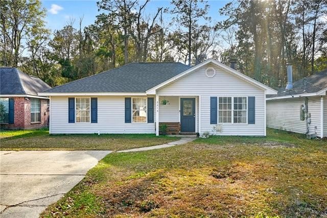 Welcome home to easy living in this well-maintained 3-bedroom - Beach Home for sale in Slidell, Louisiana on Beachhouse.com