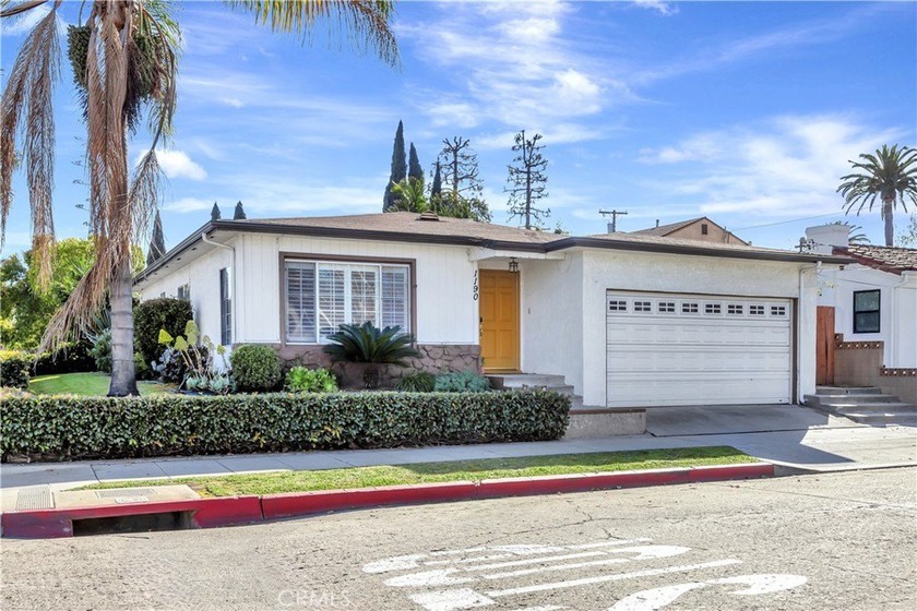 Welcome to this beautifully updated California Heights home - Beach Home for sale in Long Beach, California on Beachhouse.com