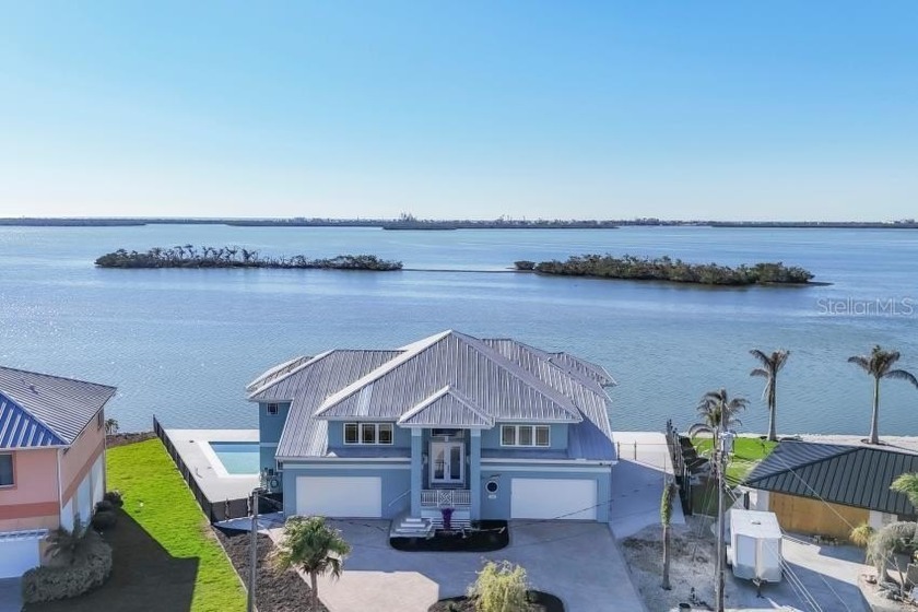 Don't let this one get away! Rare opportunity to own this Custom - Beach Home for sale in Englewood, Florida on Beachhouse.com