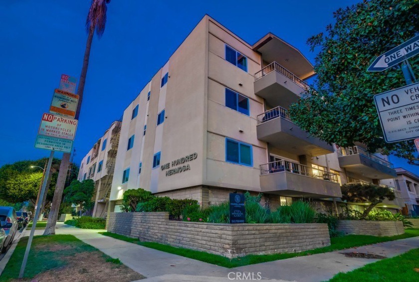 Welcome to 100 Hermosa Ave #1F! This beautifully remodeled - Beach Condo for sale in Long Beach, California on Beachhouse.com