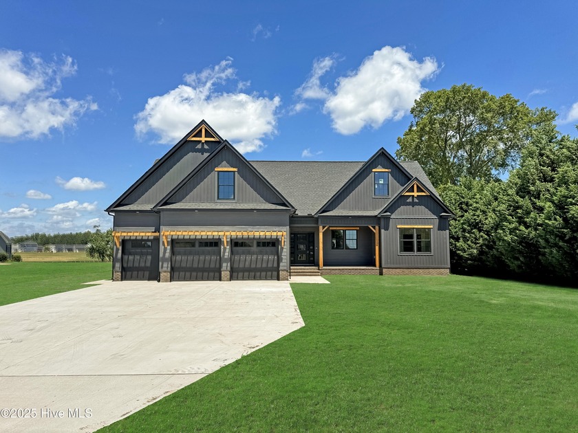 Discover the essence of modern farmhouse charm in Elizabeth - Beach Home for sale in Elizabeth City, North Carolina on Beachhouse.com