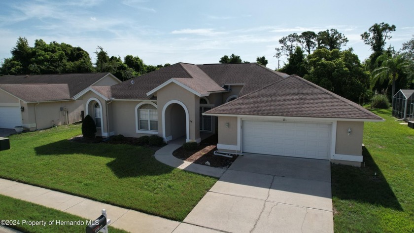 This home has so much potential, location meant no damage - Beach Home for sale in Hudson, Florida on Beachhouse.com