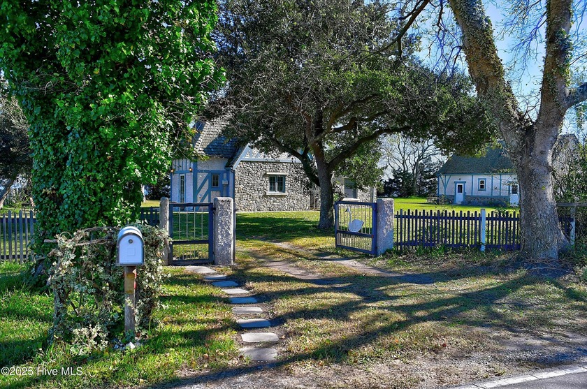 Experience the best of Currituck Sound waterfront living in this - Beach Home for sale in Coinjock, North Carolina on Beachhouse.com