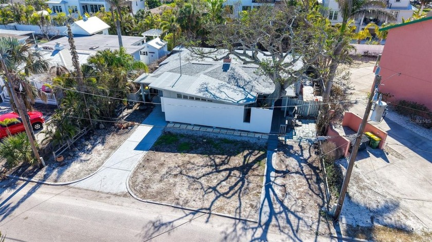 MAJOR PRICE REDUCTION! Prime Lido Beach Opportunity - Discover - Beach Home for sale in Sarasota, Florida on Beachhouse.com