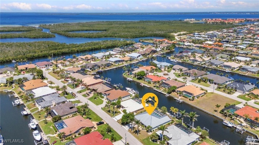 WOW!! LOCATION - LOCATION - LOCATION & GORGEOUSLY RENOVATED 3 - Beach Home for sale in Punta Gorda, Florida on Beachhouse.com