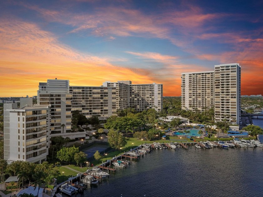 Enjoy the comfort of this inviting 2-bed/2-bath condo, which is - Beach Condo for sale in Hallandale Beach, Florida on Beachhouse.com