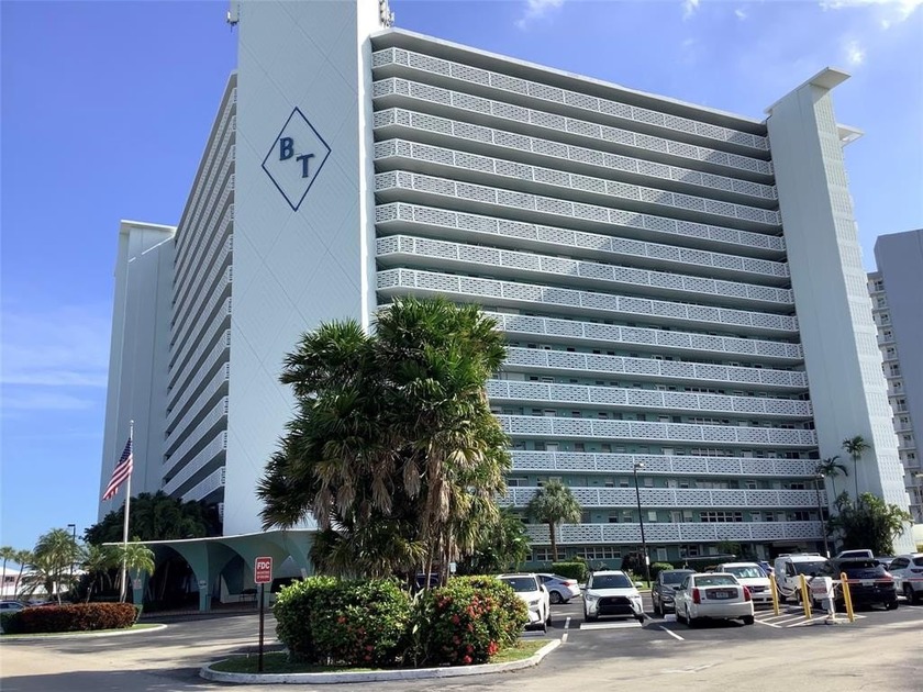 Experience the lifestyle you deserve in this beautifully - Beach Condo for sale in Fort Lauderdale, Florida on Beachhouse.com
