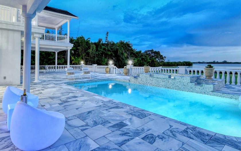 Wow...this exquisite bayfront residence is built for Florida! No - Beach Home for sale in Englewood, Florida on Beachhouse.com