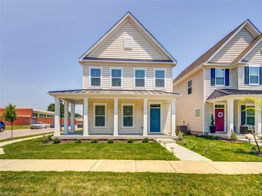 Beautiful Single Family, 4-bedroom, 2.5-bath home with Open - Beach Home for sale in Portsmouth, Virginia on Beachhouse.com