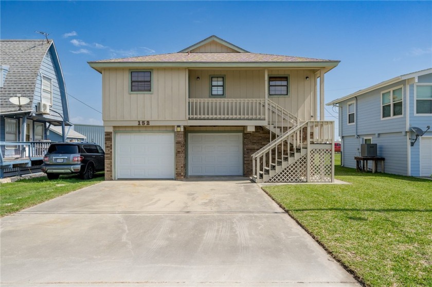 Great NEW price on this delightful water view home in Palm - Beach Home for sale in Rockport, Texas on Beachhouse.com