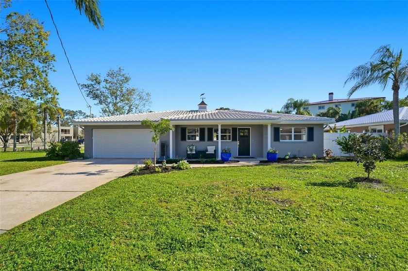 One or more photo(s) has been virtually staged. Welcome to this - Beach Home for sale in Dunedin, Florida on Beachhouse.com