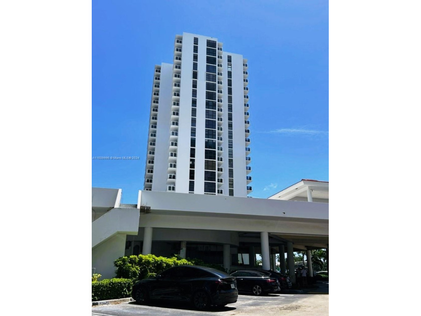 Amaizing renovated unit in desirable Waterview Towers located on - Beach Condo for sale in Aventura, Florida on Beachhouse.com