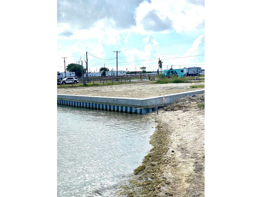 This is one of very few empty lots left on Copano Bay. Located - Beach Lot for sale in Rockport, Texas on Beachhouse.com