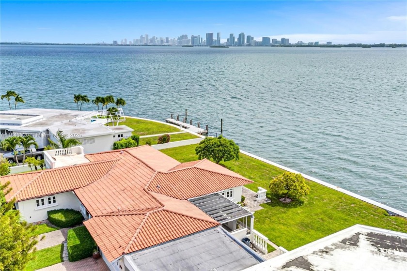 An exceptionally rare opportunity to build your dream estate on - Beach Home for sale in North Bay Village, Florida on Beachhouse.com