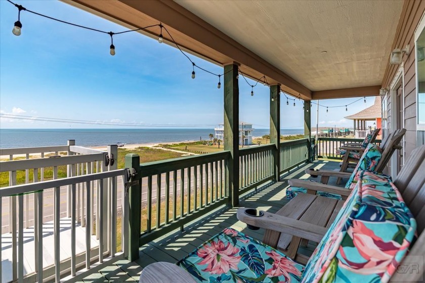 Welcome to 2518 Audubon Avenue. This beautiful home is the - Beach Home for sale in Gilchrist, Texas on Beachhouse.com