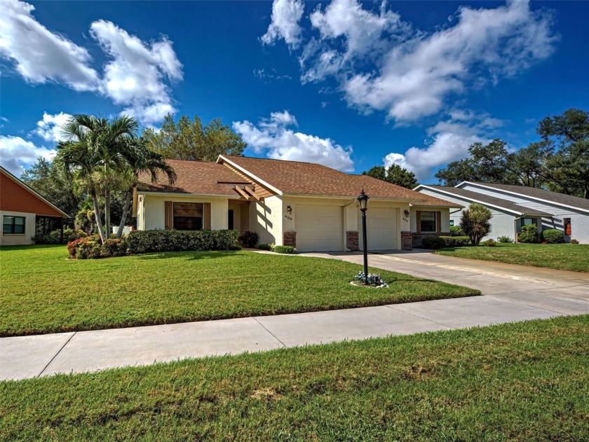 Completely updated and ready to enjoy with 2022 roof, updated - Beach Home for sale in Venice, Florida on Beachhouse.com