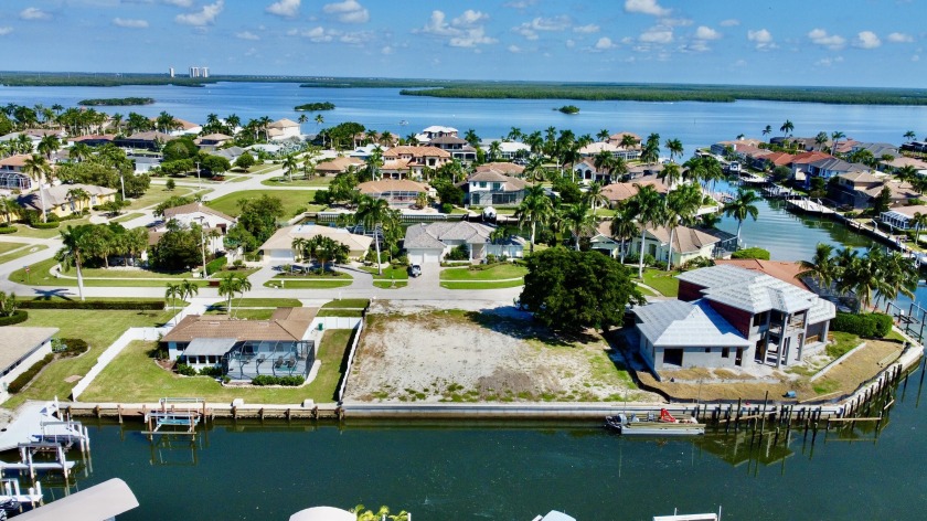SW EXPOSURE Key Lot in Marco Island's River Area, offering quick - Beach Lot for sale in Marco Island, Florida on Beachhouse.com