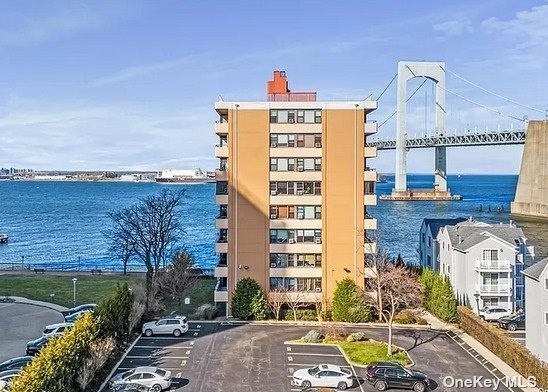 Gorgeous 2 Bedroom and 1 Bathroom Unit with Amazing Water Views - Beach Home for sale in Beechhurst, New York on Beachhouse.com