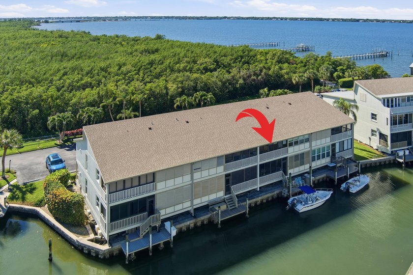 Enjoy the Florida boating lifestyle in this beautifully - Beach Condo for sale in Stuart, Florida on Beachhouse.com