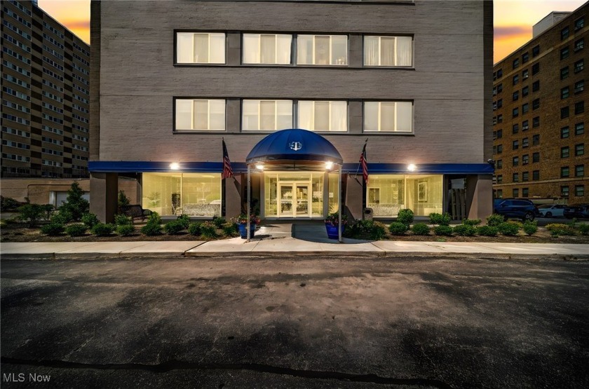 Welcome to your new lakeside sanctuary in the Marine Towers East - Beach Condo for sale in Lakewood, Ohio on Beachhouse.com