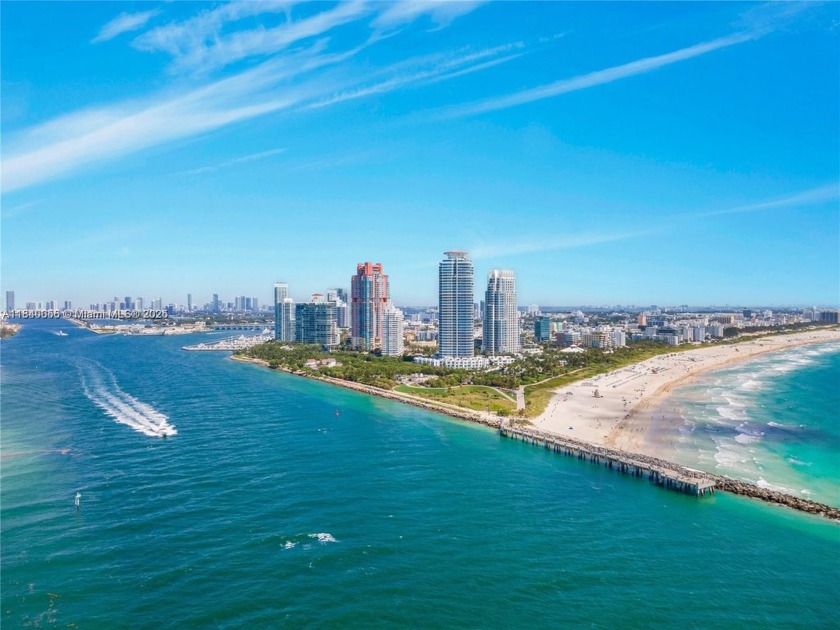 Experience luxury living in Miami Beach's South of Fifth! This - Beach Condo for sale in Miami Beach, Florida on Beachhouse.com