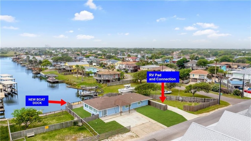 NEW BOAT DOCK! STUNNING WATERFRONT PROPERTY! This 3 bed 2 bath - Beach Home for sale in Corpus Christi, Texas on Beachhouse.com