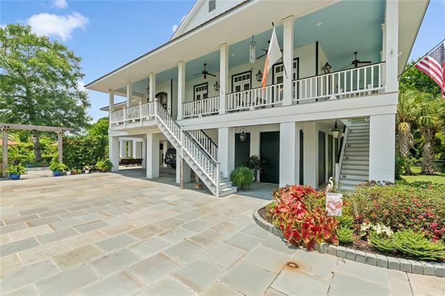 Lakefront living at it's finest!  Don't be fooled by the Coffee - Beach Home for sale in Mandeville, Louisiana on Beachhouse.com