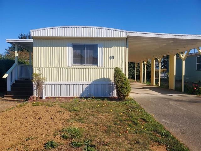 What a steal! Cute 'lil Remodeled Home in Shelter Island Mobile - Beach Home for sale in Crescent City, California on Beachhouse.com
