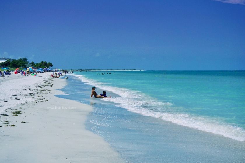 Tropical Pass-A-Grille Beach Drifts - Beach Vacation Rentals in St Pete Beach, Florida on Beachhouse.com