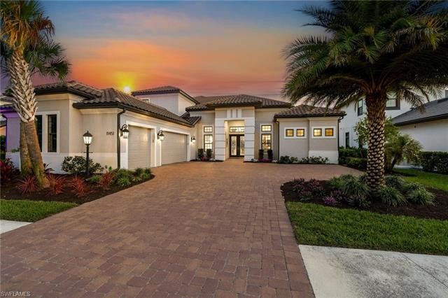 Exceptional Value Alert! 

Experience the epitome of luxury - Beach Home for sale in Fort Myers, Florida on Beachhouse.com