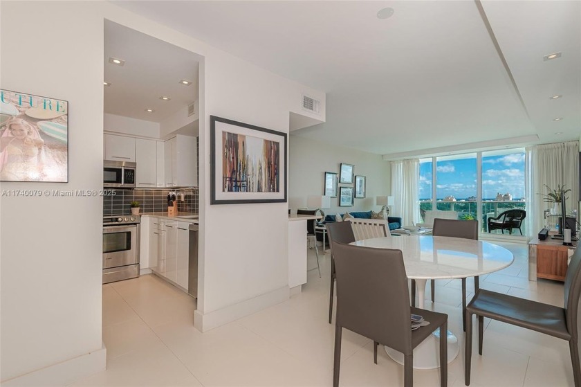 FULLY FURNISHED AND ALL ASSESSMENTS PAID FOR BY THE SELLER!!!! - Beach Condo for sale in Miami Beach, Florida on Beachhouse.com