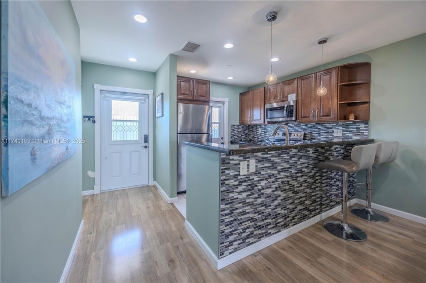 HAVE THIS CONDO UNIT TURN KEY WITH FURNITURE INCLUDED IN THE - Beach Condo for sale in Lauderdale Lakes, Florida on Beachhouse.com