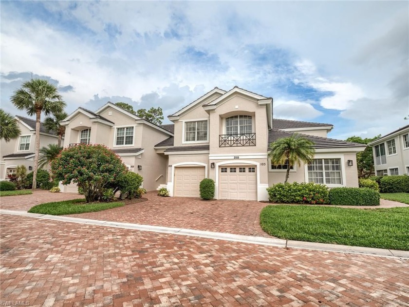 This 3 bedroom, 2 bath, upstairs end-unit is located in the - Beach Home for sale in Naples, Florida on Beachhouse.com