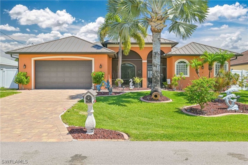 NO FLOOD INSURANCE REQUIRED. Welcome home to this stunning 4 bed - Beach Home for sale in Cape Coral, Florida on Beachhouse.com