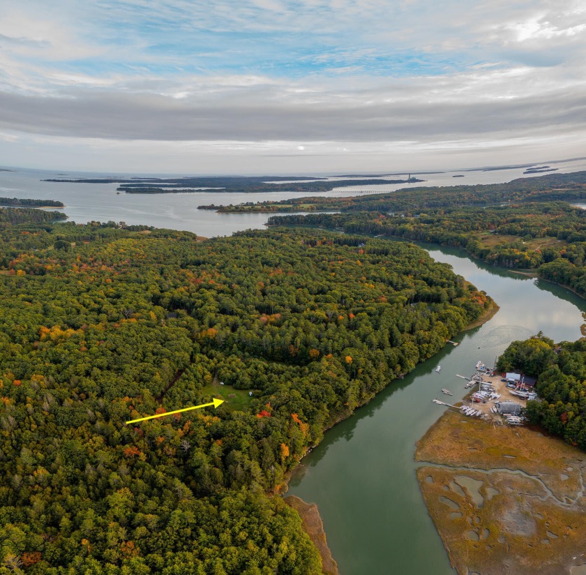 343' of water frontage with quick access to Casco Bay in one - Beach Acreage for sale in Freeport, Maine on Beachhouse.com