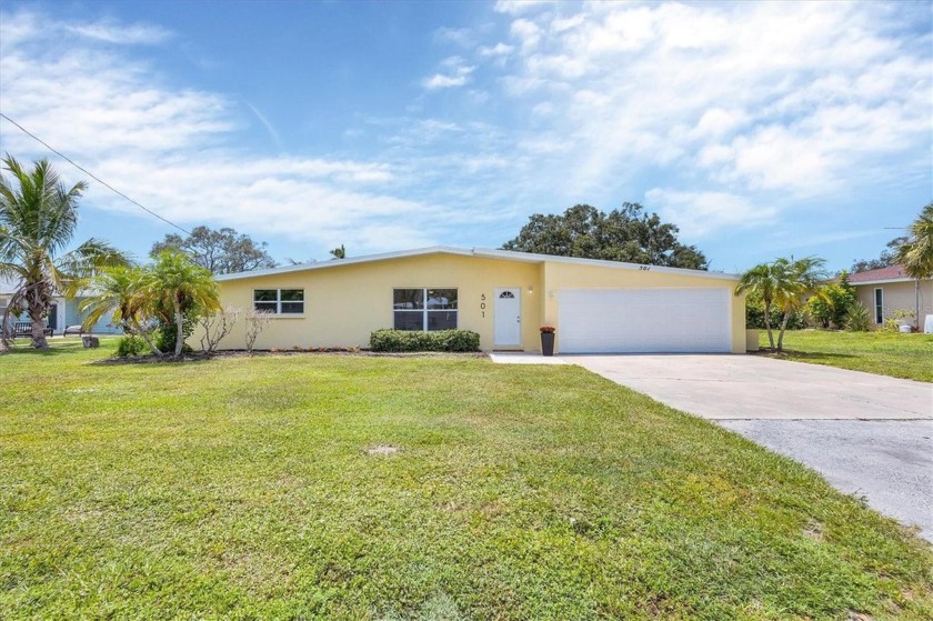 Totally Remodeled Vintage Canal Front Home on Oversized Lot - - Beach Home for sale in Nokomis, Florida on Beachhouse.com