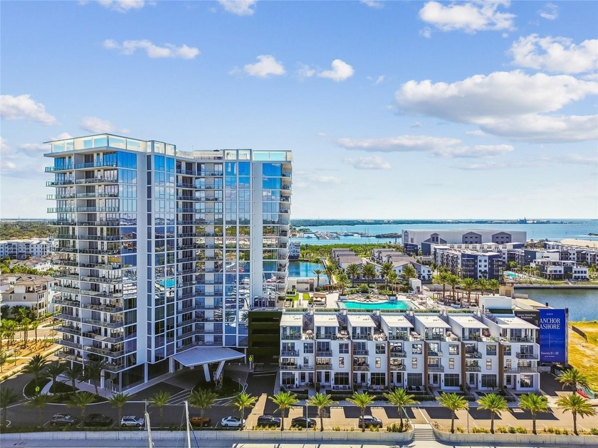 Wake to sunlit mornings and glittering Downtown Tampa vistas - Beach Condo for sale in Tampa, Florida on Beachhouse.com