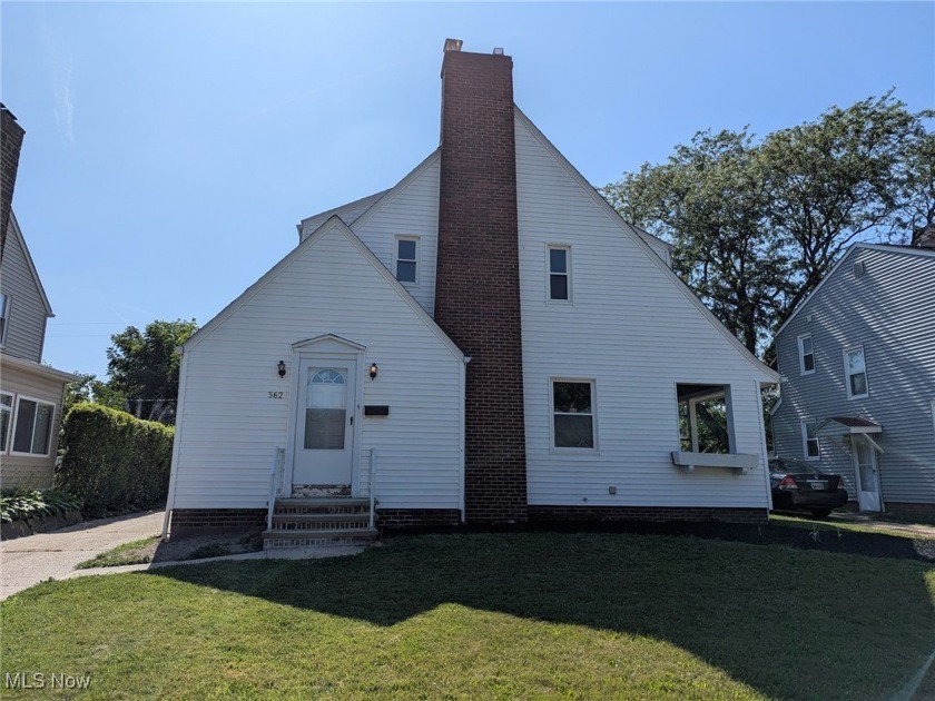 Welcome to 362 E 214th St, Euclid - a beautifully updated - Beach Home for sale in Euclid, Ohio on Beachhouse.com