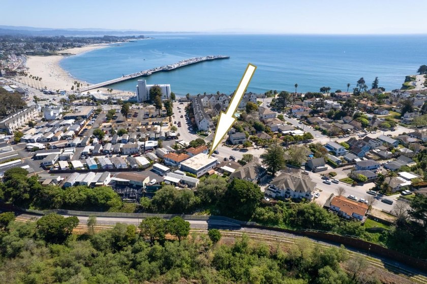 Coastal living meets strong investment performance in this - Beach Commercial for sale in Santa Cruz, California on Beachhouse.com