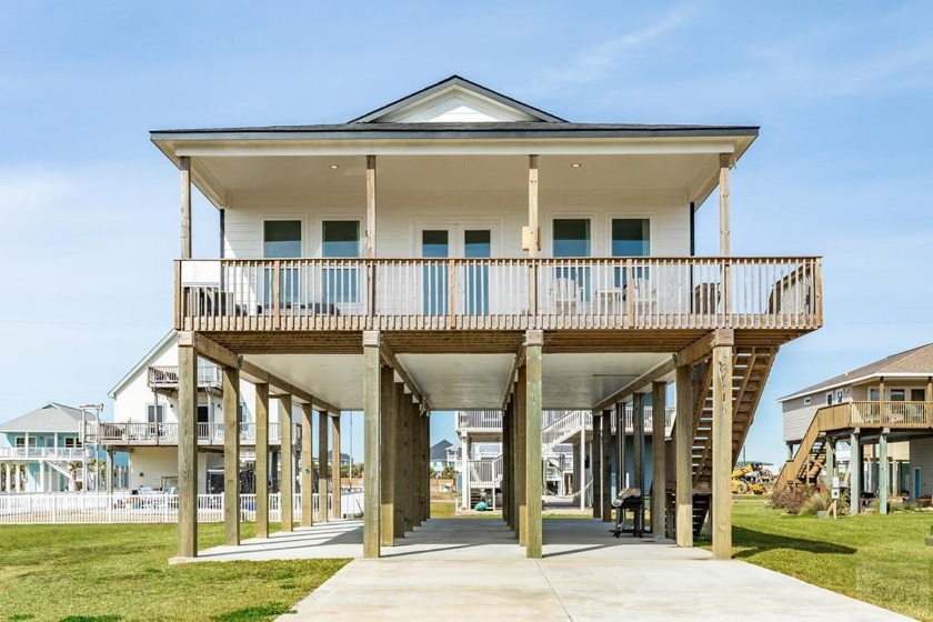 Located in the sought-after Terramar Beach subdivision, this - Beach Home for sale in Galveston, Texas on Beachhouse.com