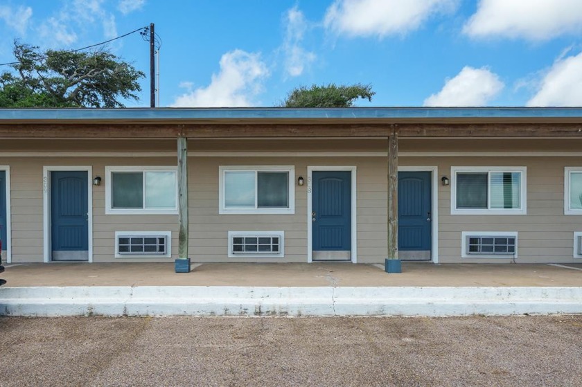 Rare opportunity to own TWO condos in Rockport-Fulton at one - Beach Condo for sale in Fulton, Texas on Beachhouse.com