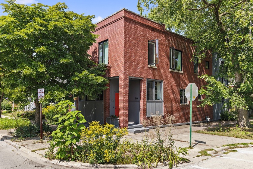 This unassuming corner building sits proudly in the heart of the - Beach Home for sale in Evanston, Illinois on Beachhouse.com