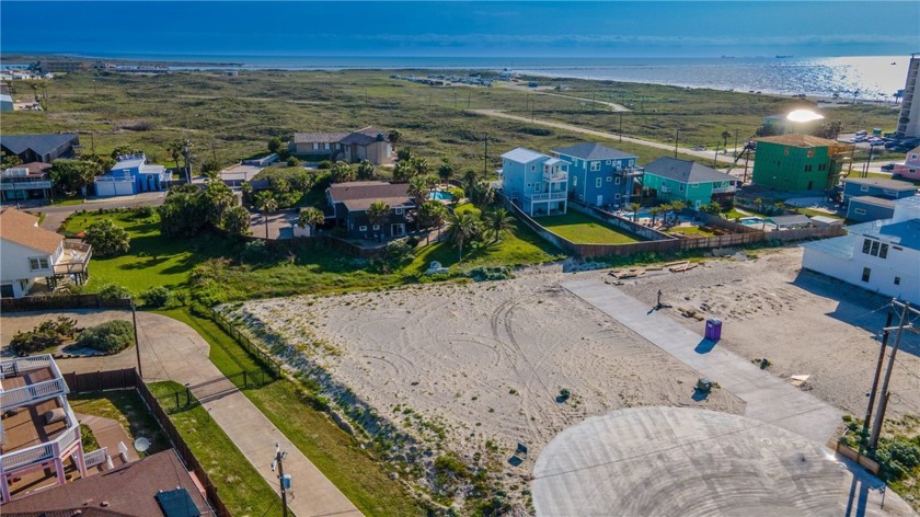 Oversized 7509 sqft lot located on a rare cul de sac. This is an - Beach Lot for sale in Port Aransas, Texas on Beachhouse.com