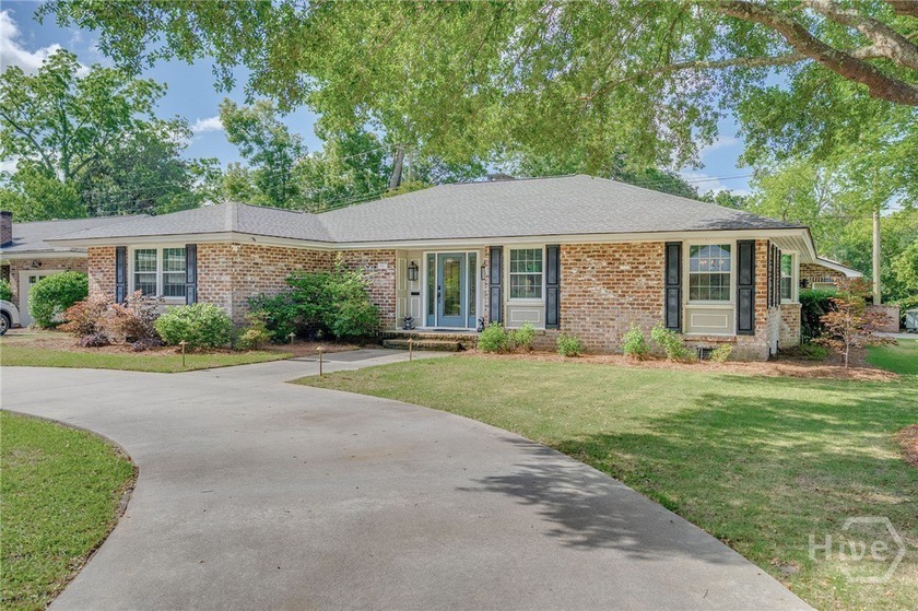Beautifully updated Savannah Gray Brick home in sought-after - Beach Home for sale in Savannah, Georgia on Beachhouse.com
